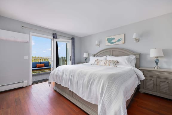 Waverly Suite 2 - Image 1
