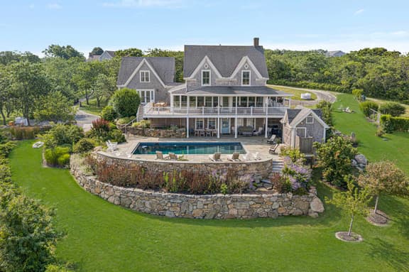 Sea House - Image 1